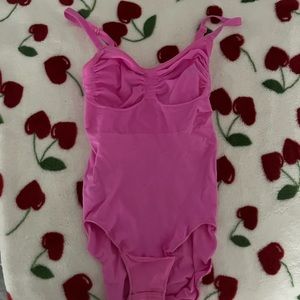 Skims sculpting bodysuit size s/m